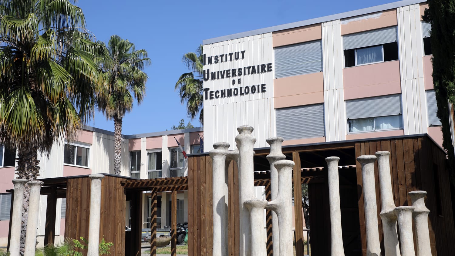 BU IUT Nîmes institut de technologie